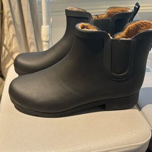 Chooka lined boots size 10